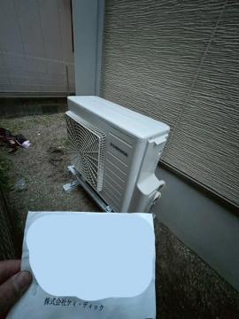 工事後　ヒートポンプユニット　　温水器にはヒートポンプユニットがないので、エコキュートを新設する場合は設置場所も考える必要があります！